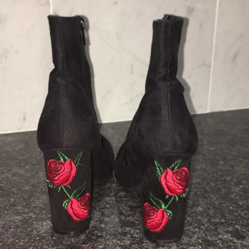 Rose embroidered booties